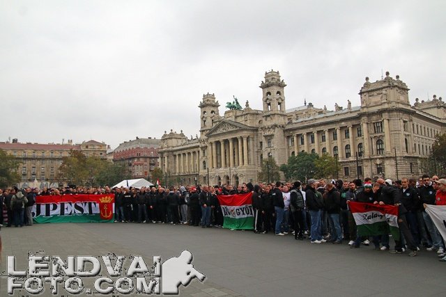Szurkoloi_demonstracio_20141026_48
