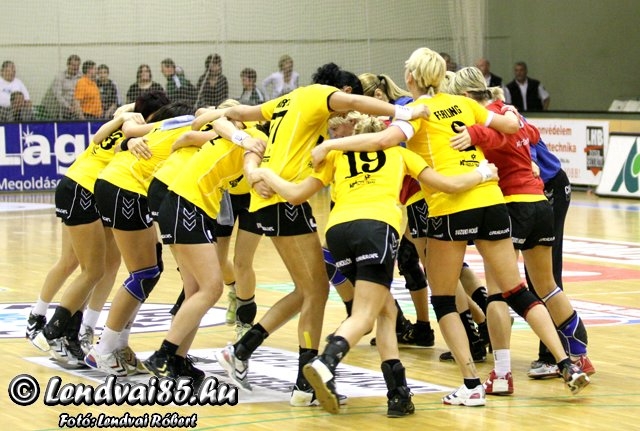 MK_DVSC-Dunaferr_30-32_20080412_17