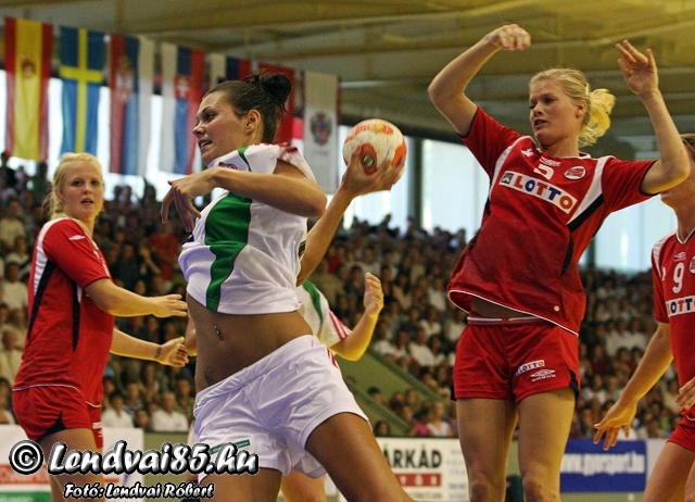 HUN-NOR_U19_27-29_20090823_39