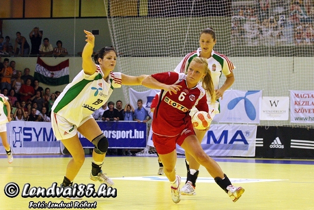 HUN-NOR_U19_27-29_20090823_44
