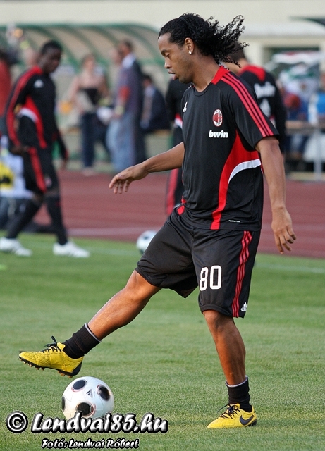 Ligavalogatott-AC_Milan_2-5_20090422_08