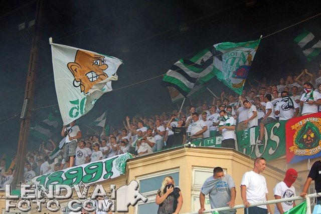 FTC-Rapid_szurkoloifoci_8-3_20140810_53