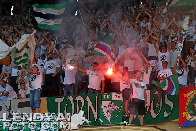 FTC-Rapid_szurkoloifoci_8-3_20140810_59