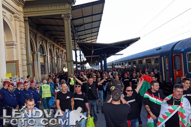 On_tour_bukarest_visszaut_20141012_23